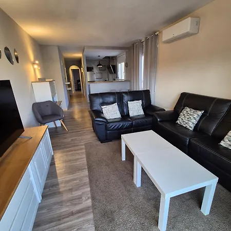 Maya Apartament